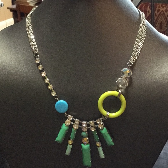 Jewelry - Beautiful costume necklace